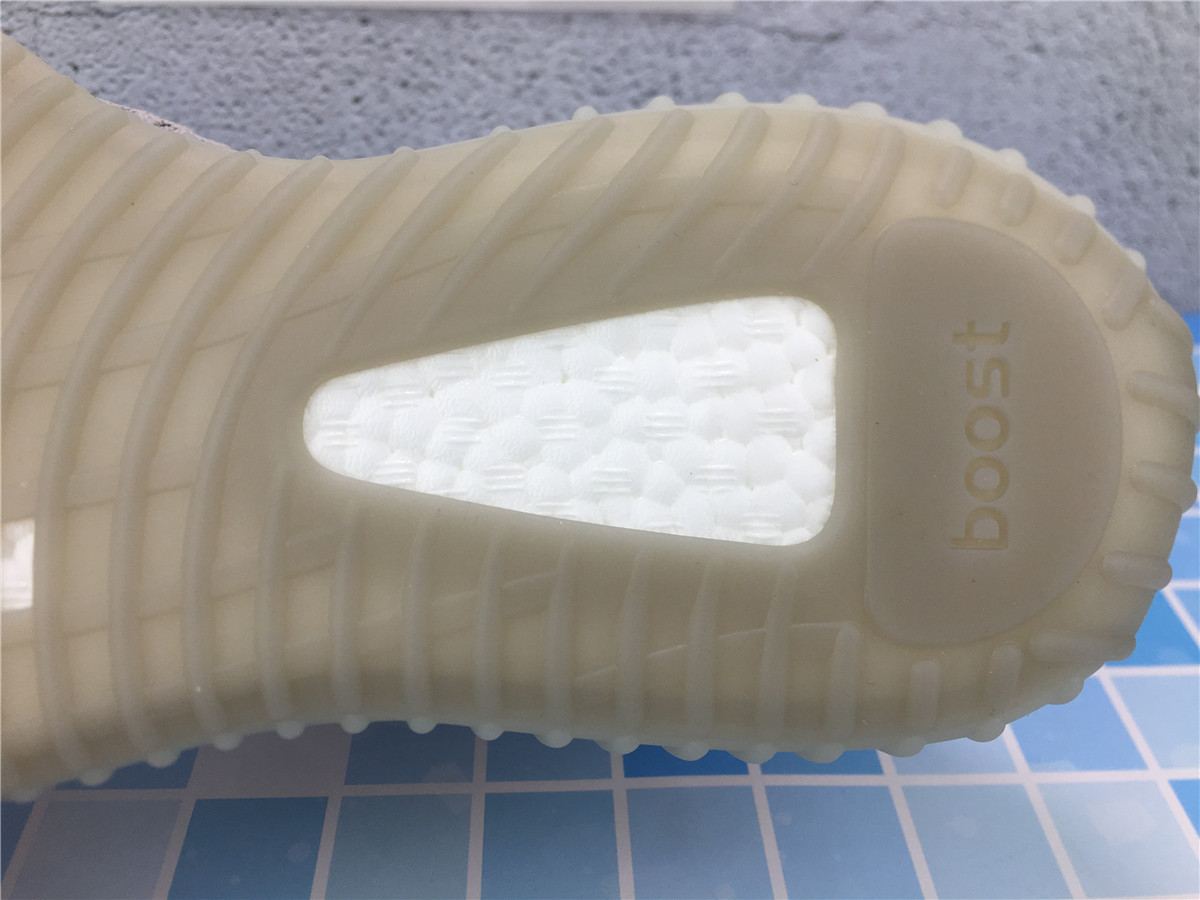 Yeezy Boost 350 V2 Tail Light FX9017